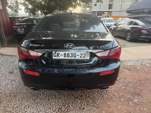 Hyundai Sonata Limited 2.0T Sedan (2.0L 4cyl 6A) 2013 Black