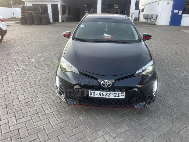 Toyota Corolla 2015 Black