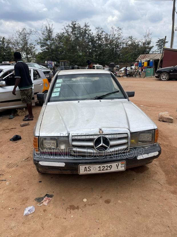 Mercedes-Benz 190E 1995 Silver