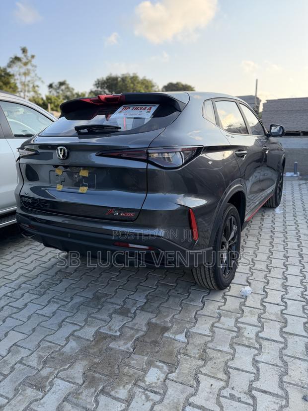 New Changan X5 Plus 1.5 Blue Core FWD 2025 Gray