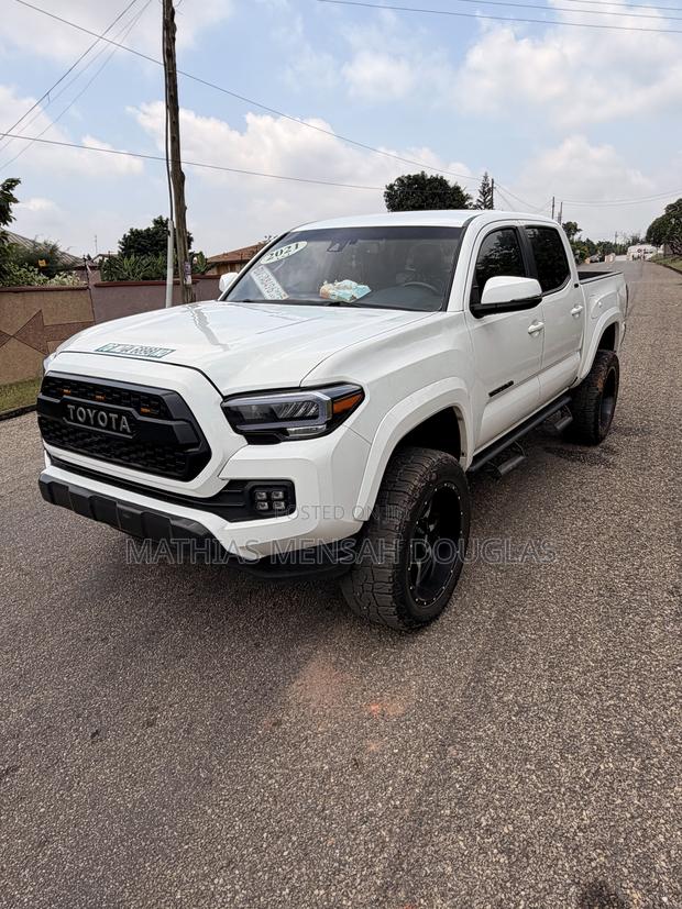 Toyota Tacoma TRD Off Road 2021 White