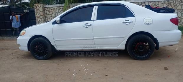 Toyota Corolla LE 2006 White