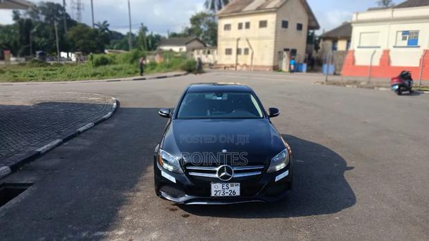 Mercedes-Benz C300 2016 Black