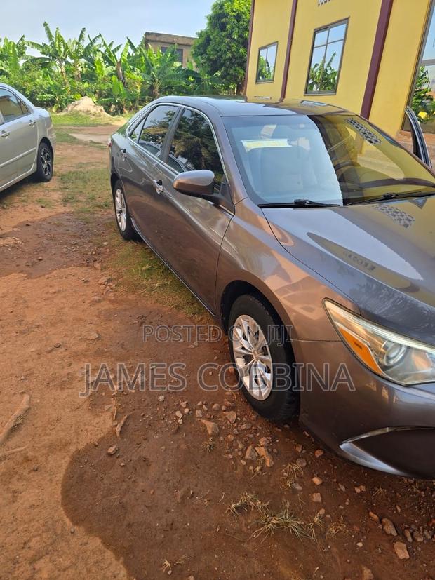 Toyota Camry LE 4dr Sedan (2.5L 4cyl 6A) 2016 Black