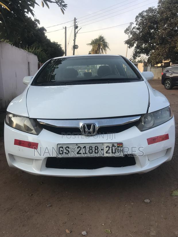 Honda Civic 1.8 5 Door Automatic 2011 White