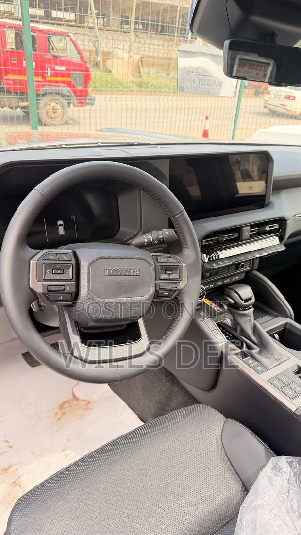 New Toyota Land Cruiser Prado 2.4 Petrol 2025 Black