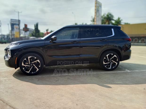 Mitsubishi Outlander 2024 Black