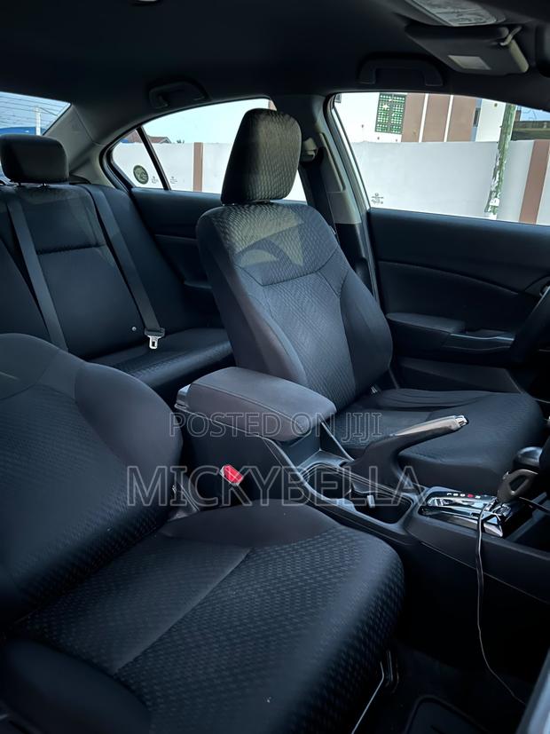 Honda Civic 2015 Silver