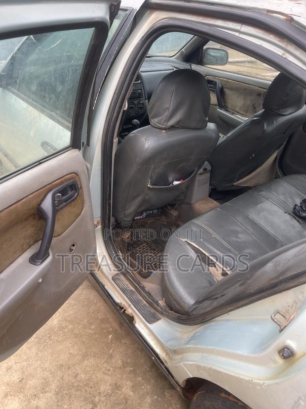 Nissan Primera 2009 Beige