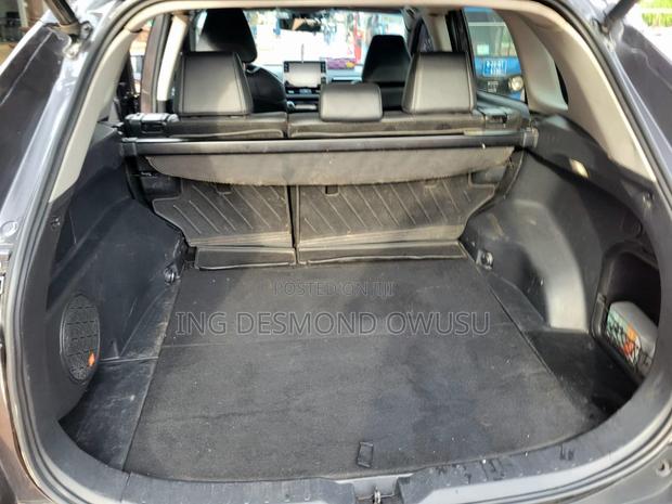 Toyota RAV4 Limited 2022 Gray
