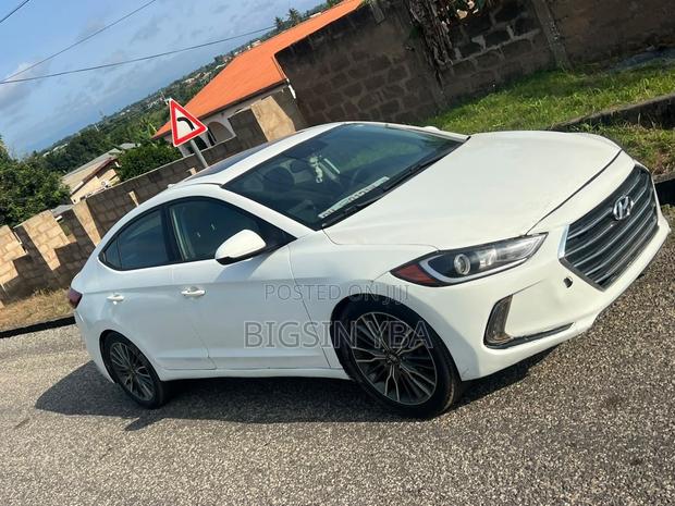 Hyundai Elantra Sport 2018 White