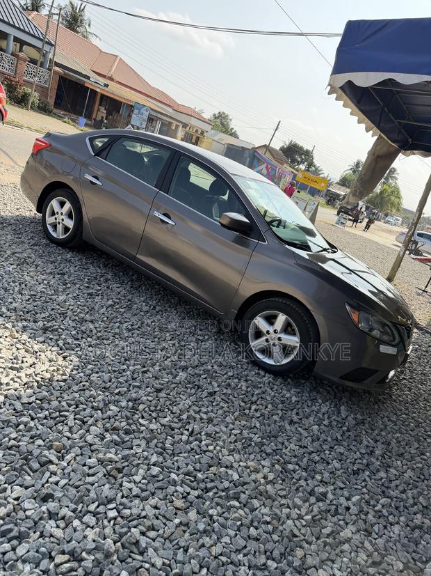 Nissan Sentra SV 2016 Gray