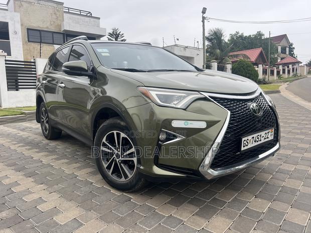 Toyota RAV4 2015 Green