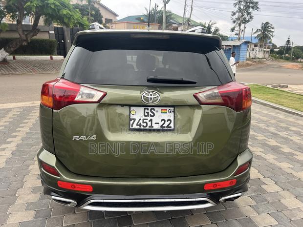 Toyota RAV4 2015 Green