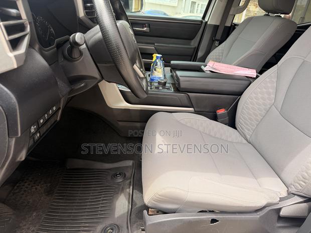 Toyota Tundra 1794 5.7L V8 4x4 CrewMax 5.6 ft. box 145.7 in. WB 2020