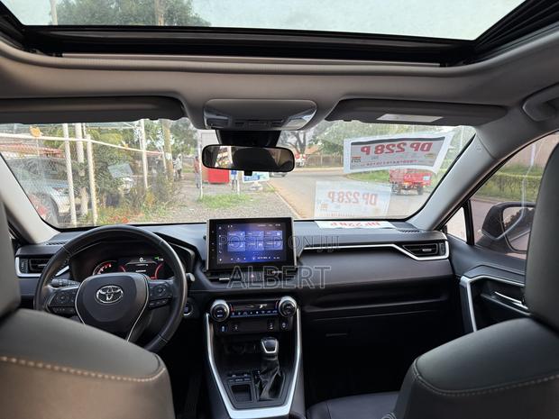 Toyota RAV4 XLE Premium AWD 2023 Black