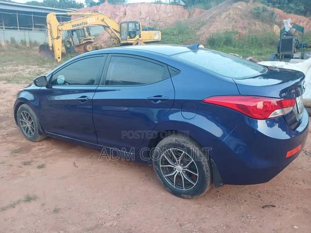 Hyundai Elantra GLS Sedan FWD (1.8L 4cyl 6M) 2013 Blue