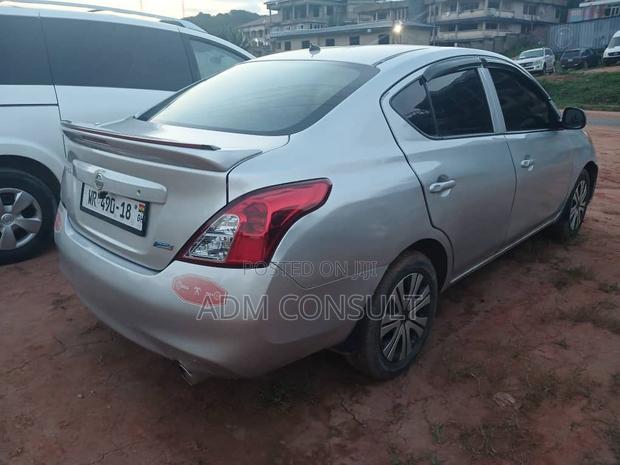 Nissan Versa 1.6 S 4dr Sedan (1.6L 4cyl 5M) 2014 Silver