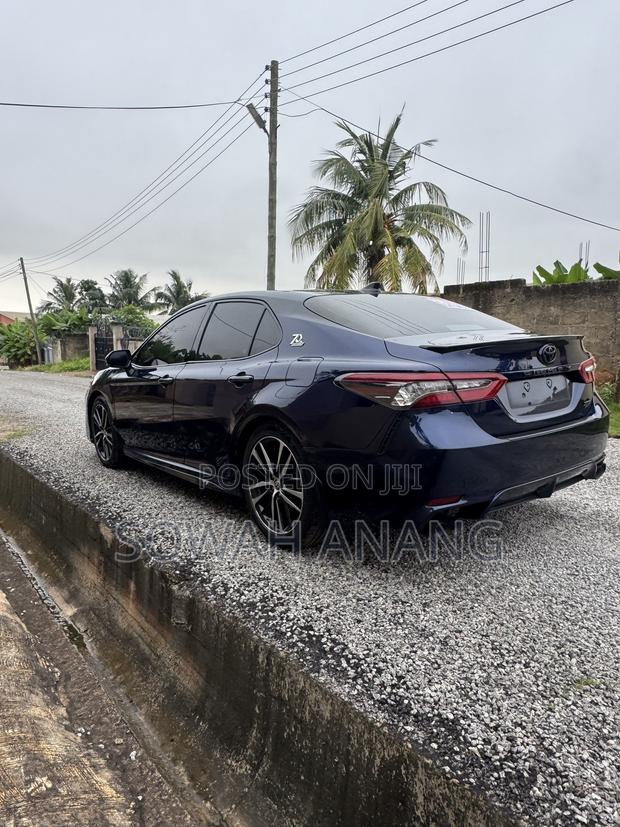 Toyota Camry 2023 Blue