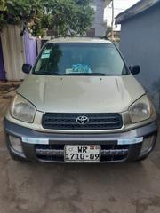 Toyota RAV4 Automatic 2002 Gold for sale