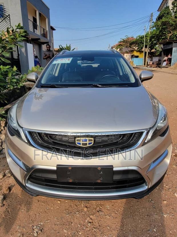 Geely Emgrand EV450 2018 Gold