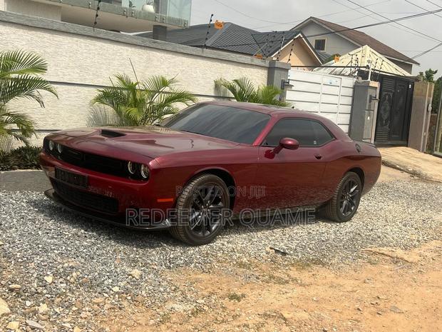 Dodge Challenger 2022 Maroon