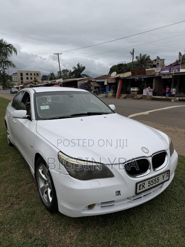 BMW 523i 2011 White