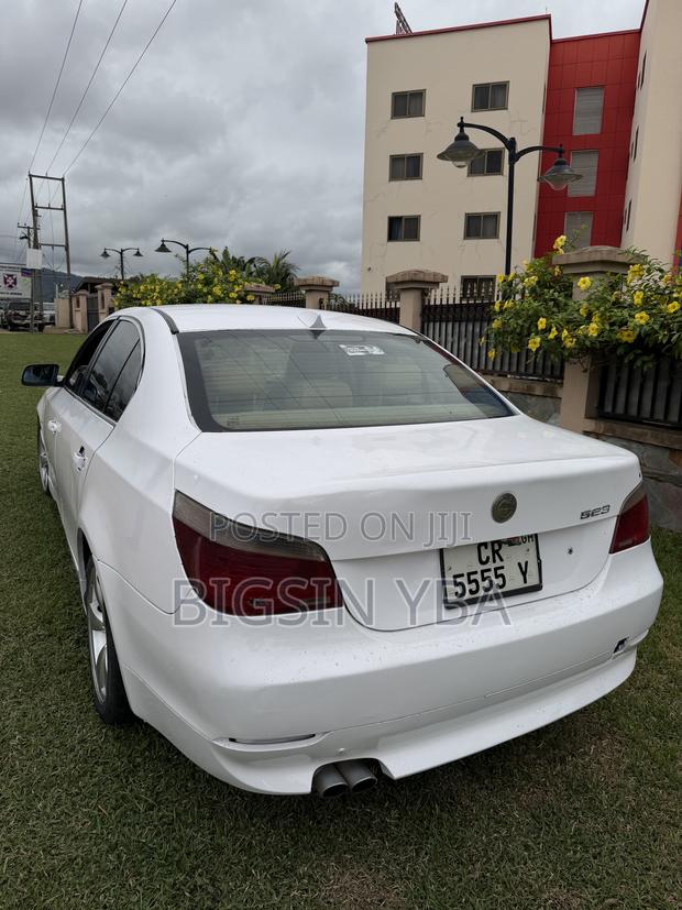 BMW 523i 2011 White
