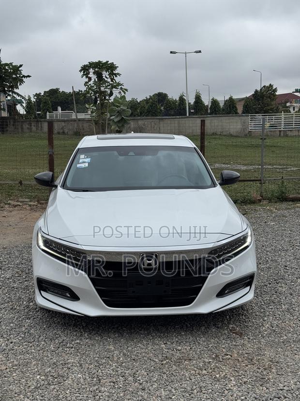 Honda Accord Touring 2.0T 2020 White