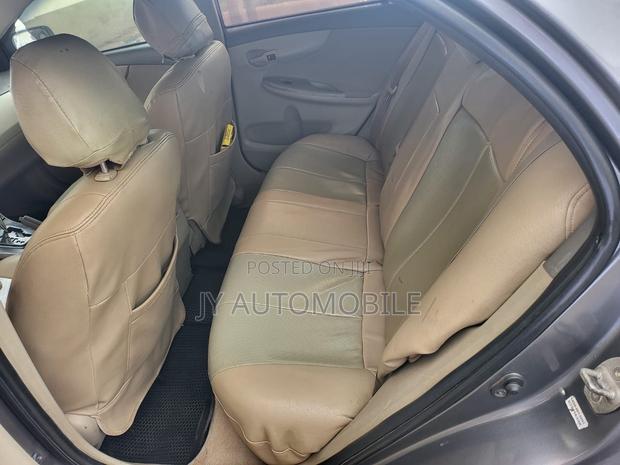 Toyota Corolla 2010