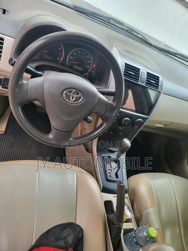 Toyota Corolla 2010