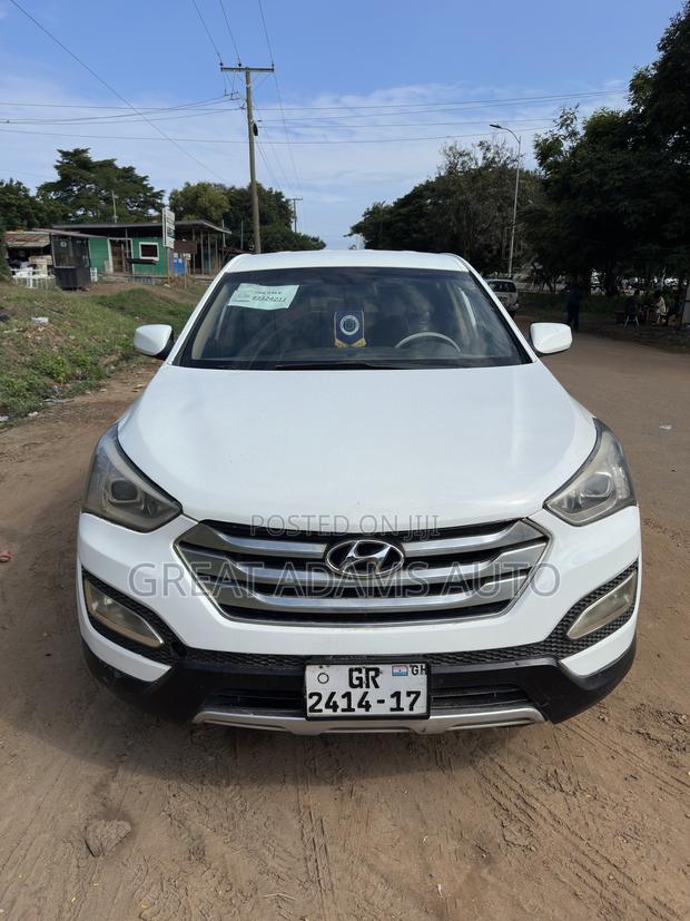Hyundai Santa Fe 2012 White
