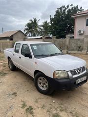 Nissan Hardbody 2009 White for sale