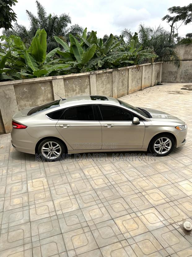 Ford Fusion 2018 Gold