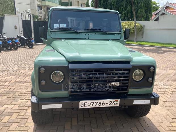 Land Rover Defender Soft Top 4x4 1995 Green
