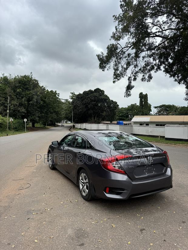 Honda Civic LX Sedan 2018 Gray