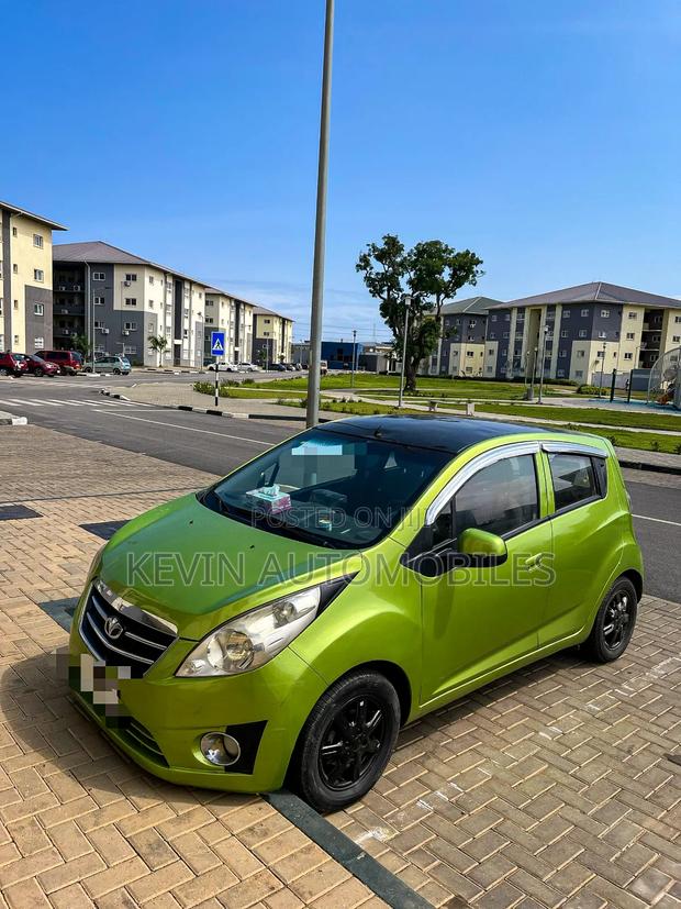 Chevrolet Spark 2015 Green