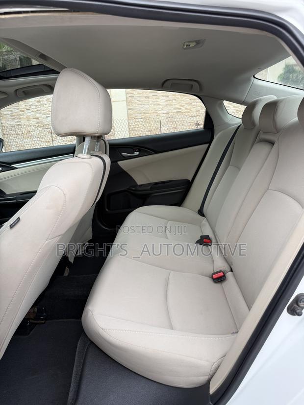 Honda Civic EX 4dr Sedan (2.0L 4cyl) 2017 White
