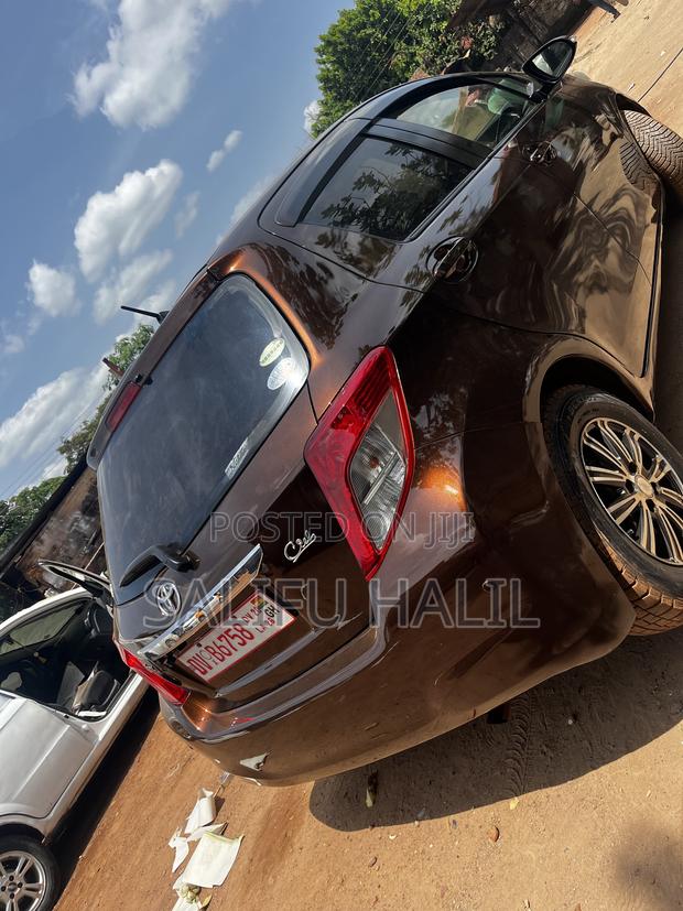 Toyota Vitz 1.3 FWD 5dr 2014 Brown