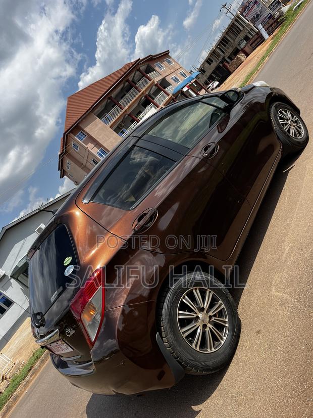 Toyota Vitz 1.3 FWD 5dr 2014 Brown