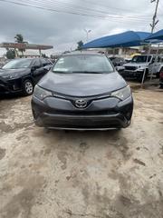 Toyota RAV4 LE 4dr SUV (2.5L 4cyl 6A) 2018 Gray for sale