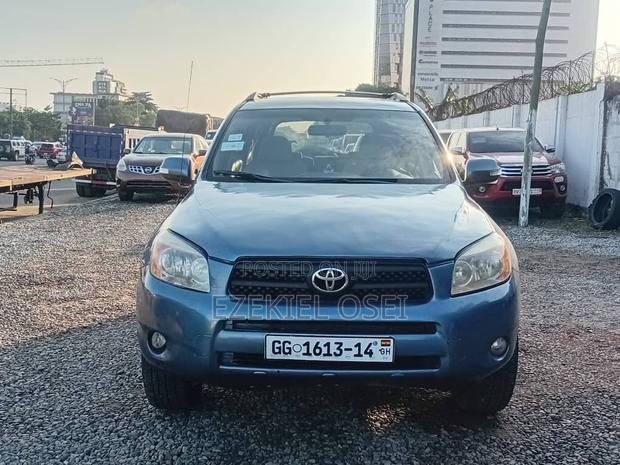 Toyota RAV4 2.5 2010 Blue