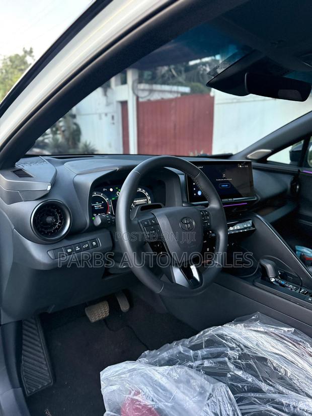 New Toyota C-HR 2025 White
