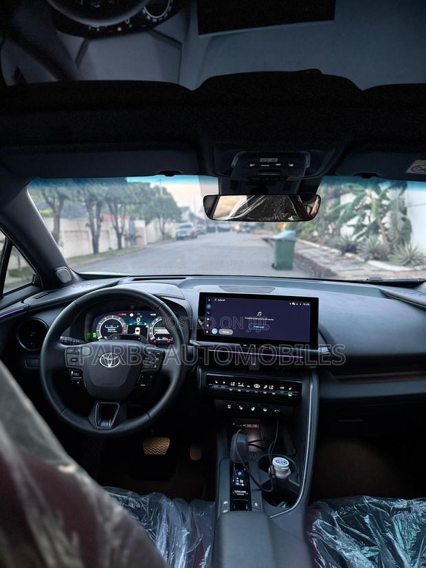 New Toyota C-HR 2025 White