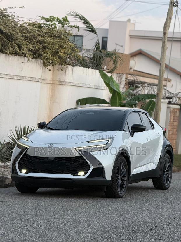 New Toyota C-HR 2025 White