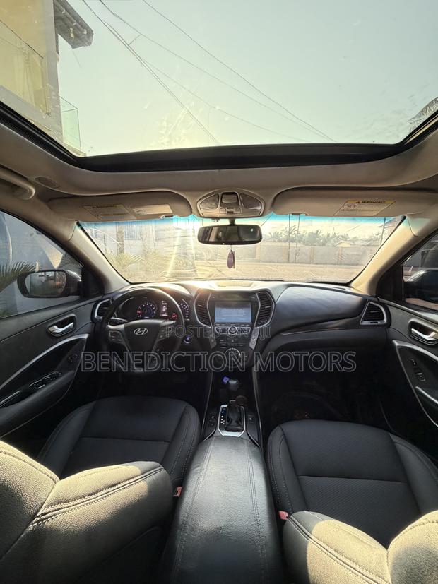 Hyundai Santa Fe SE AWD 2018 Black