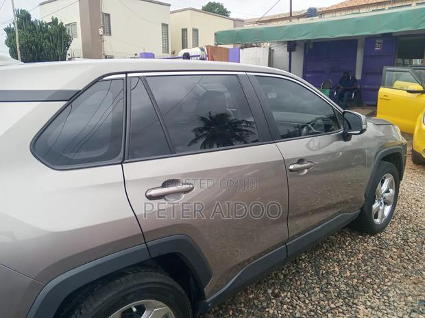 Toyota RAV4 2023 Brown