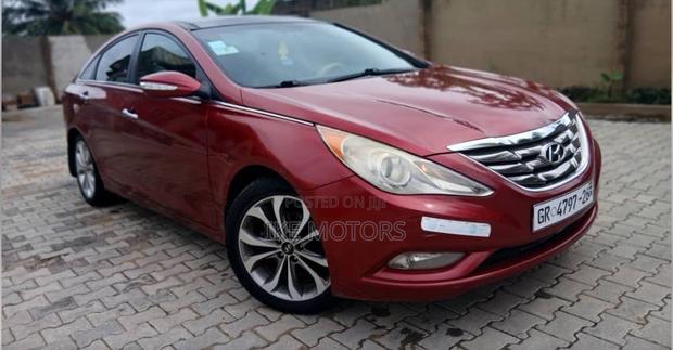 Hyundai Sonata 2014 Red
