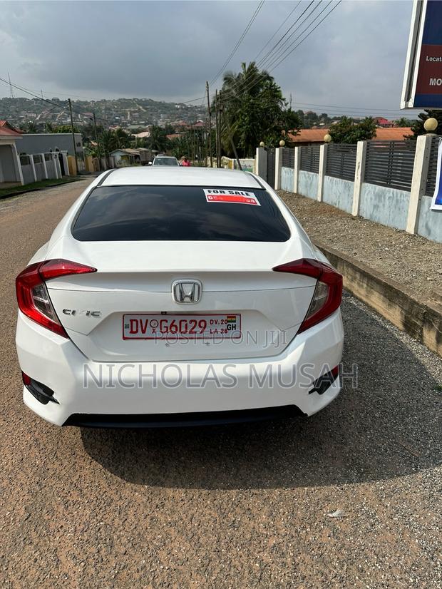 Honda Civic 2018 White