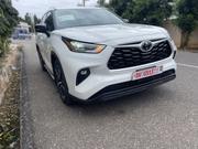 Toyota Highlander XLE 2022 White for sale
